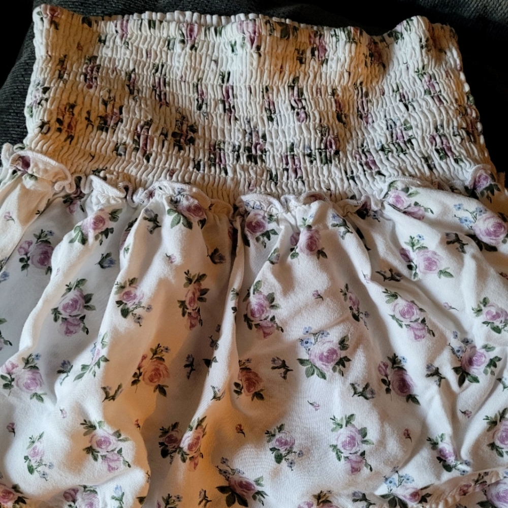 Hollister high waisted skirt
